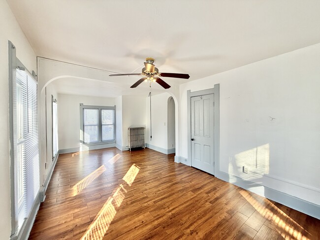 Building Photo - 603 S Jackson St