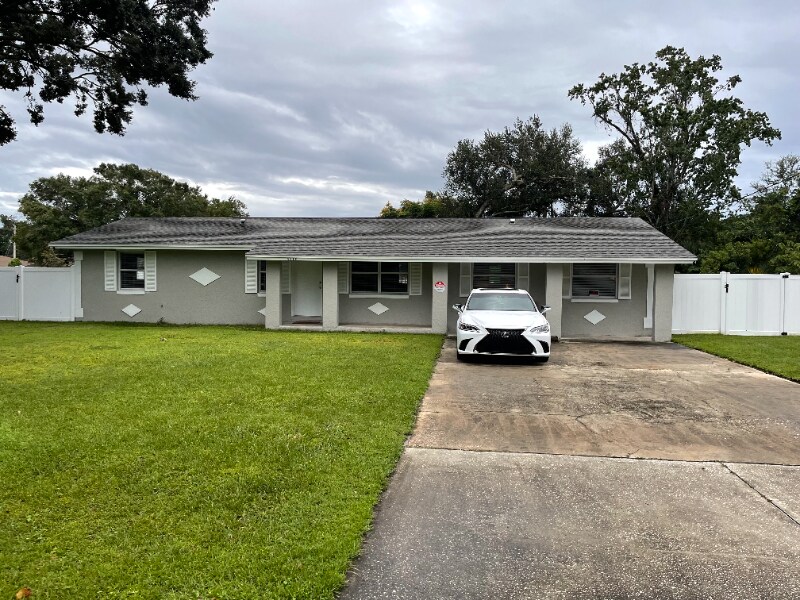 Foto principal - 4522 W Gore St
