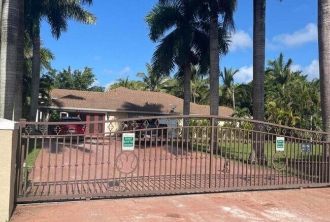 Foto del edificio - 9117 Mandarin Blvd
