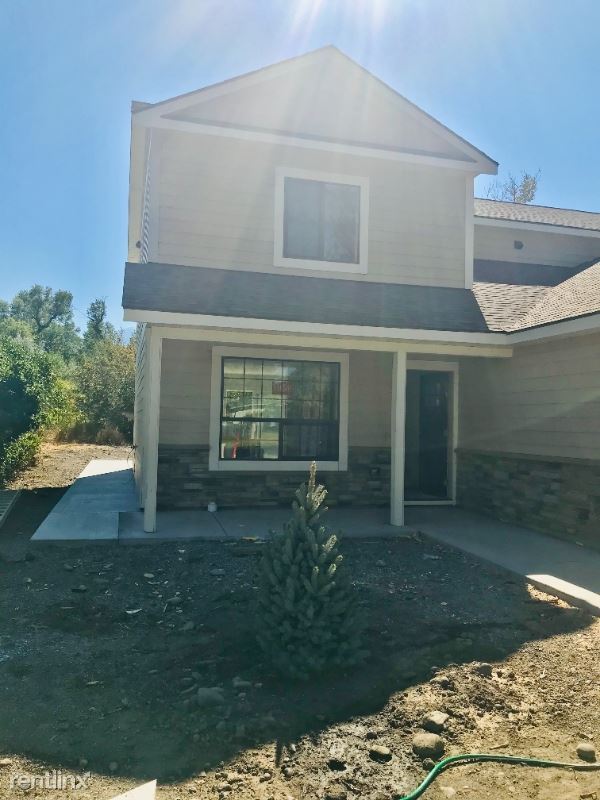 Building Photo - 3 br, 2.5 bath Townhome - 1312 E Lewis St