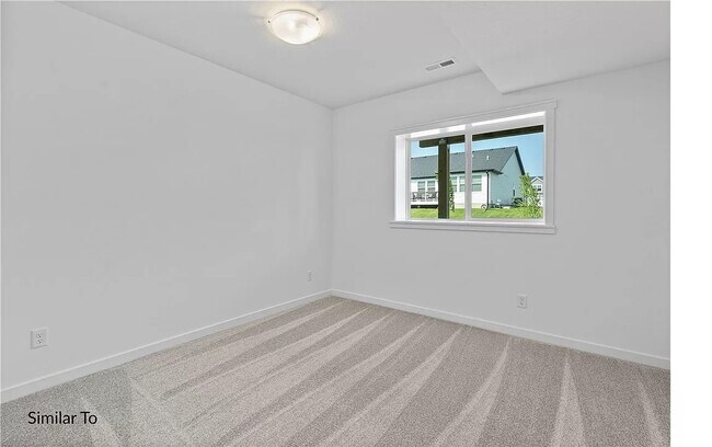 Building Photo - 4720 171st St