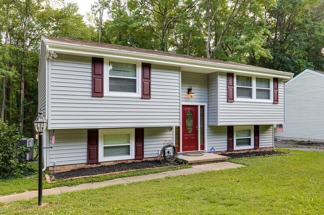 Building Photo - 10505 White Rabbit Rd