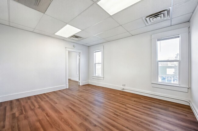 Foto del edificio - 5 S Parish Ave