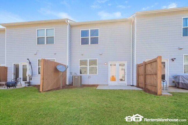 Building Photo - Modern 3 x 2.5 Townhome in Hampton