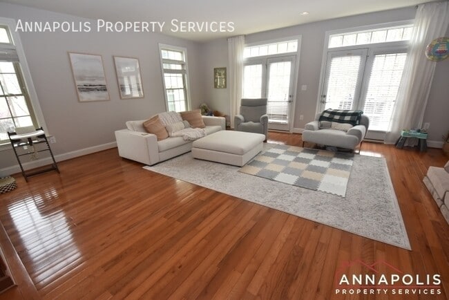 Foto del edificio - 227 Treyburn Wy