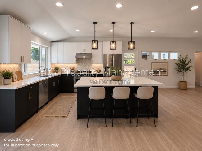 Building Photo - 2230 Sherwood Pl