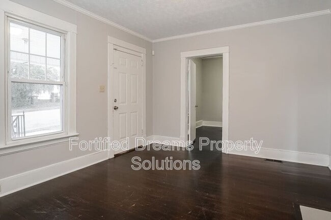 Building Photo - 2301 Konnoak View Dr