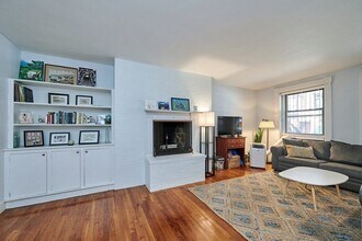 Building Photo - 183 Marlborough St