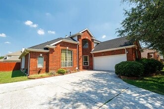 Building Photo - 3600 W Spirea Dr