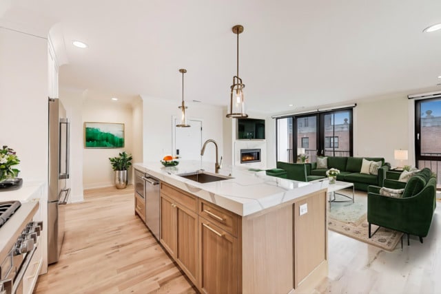 Foto del edificio - 5019 N Lincoln Ave