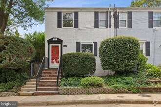 Building Photo - 202 Guthrie Ave