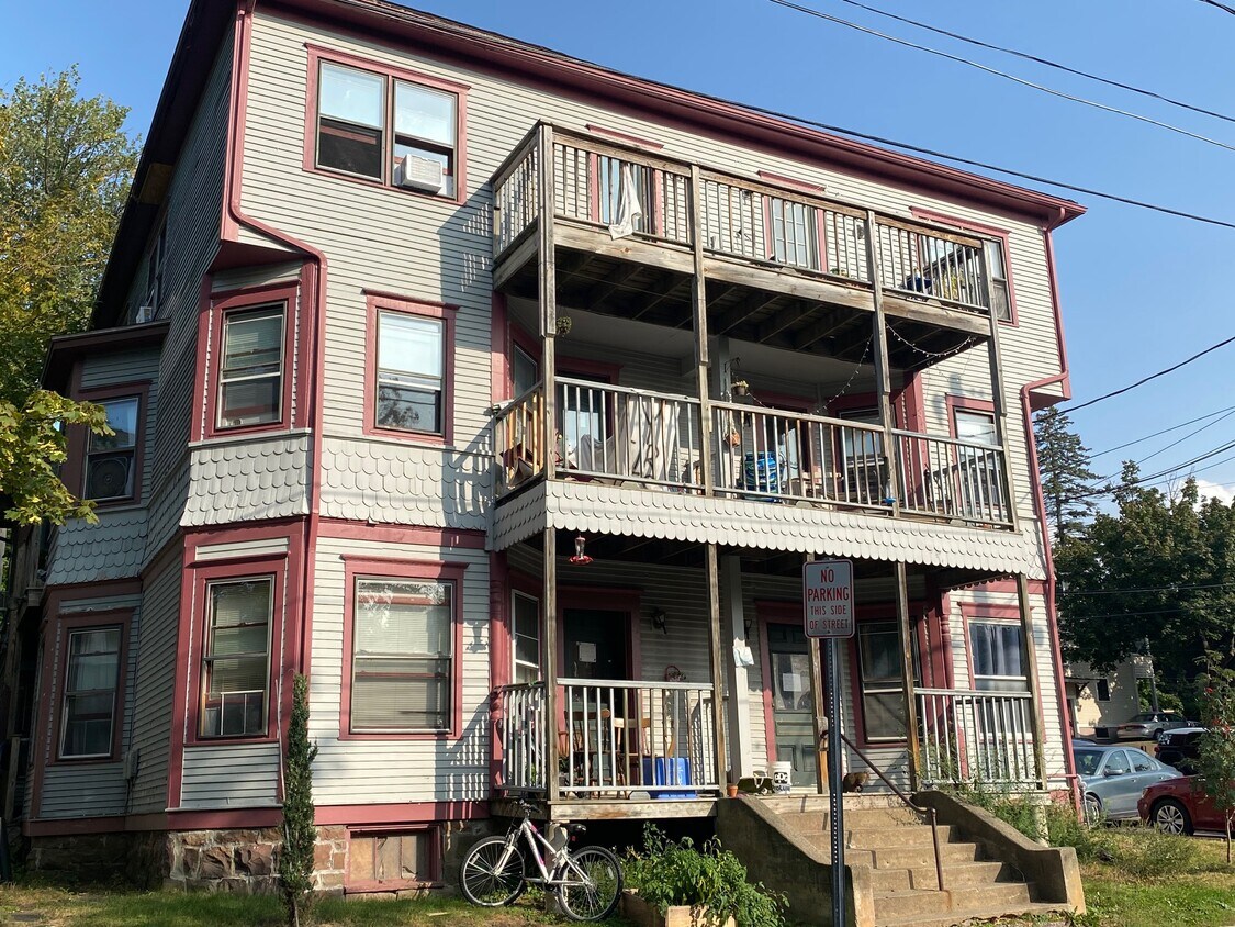 66 Hungerford Terrace, Burlington, VT 05401 House Rental in