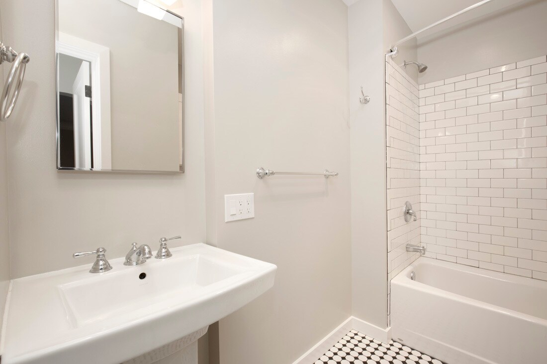 Foto principal - 1404 3rd Ave N