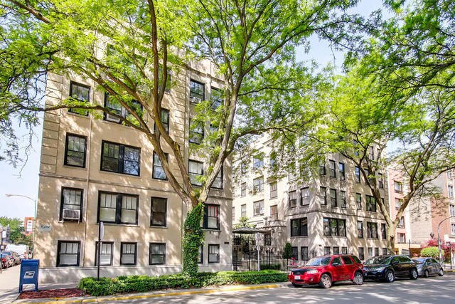 Building Photo - 3604 N Pine Grove Ave
