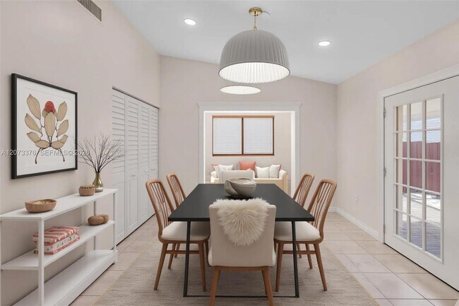 Foto del edificio - 10212 NW 129th St