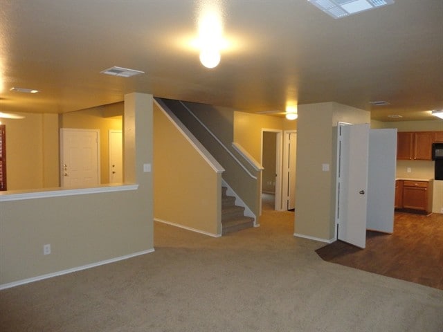 Building Photo - 2105 Whistling Way