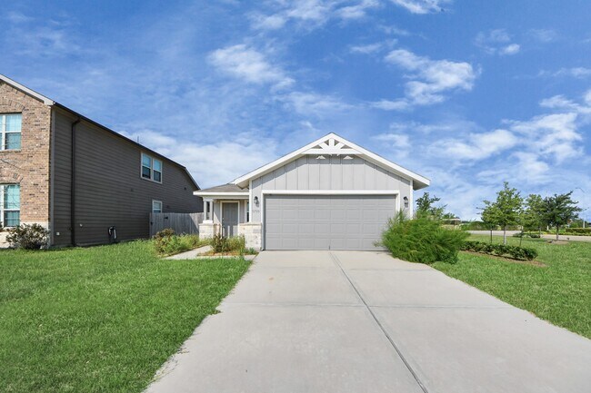 Foto del edificio - 5735 Prairie Chapel Rd