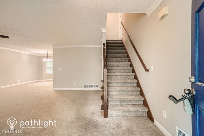 Building Photo - 4 br, 3 bath House - 1083 Lake Drive UNIT