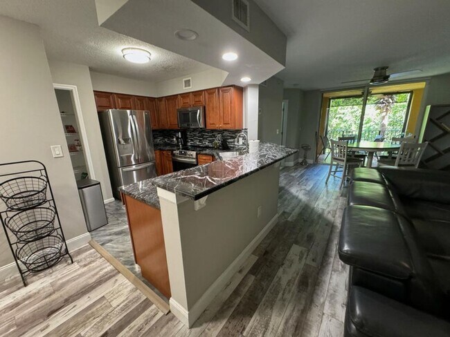 Foto del edificio - 300 Scotia Dr