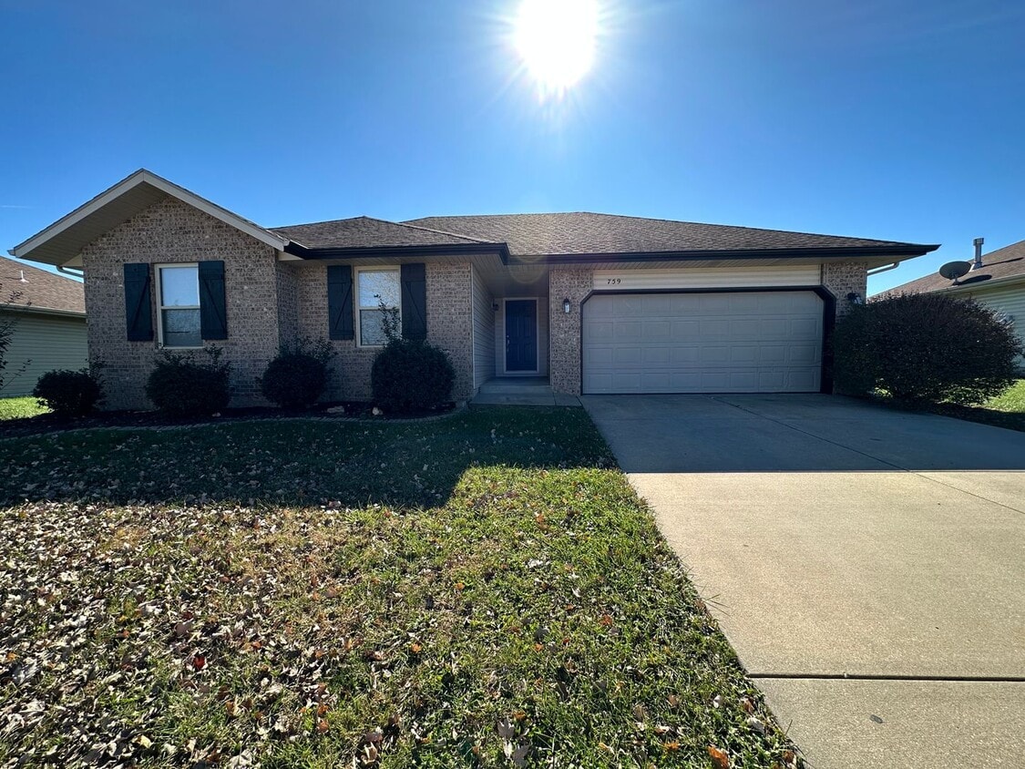 3 bed, 2 Bath Home in Rogersville MO House Rental in Rogersville, MO