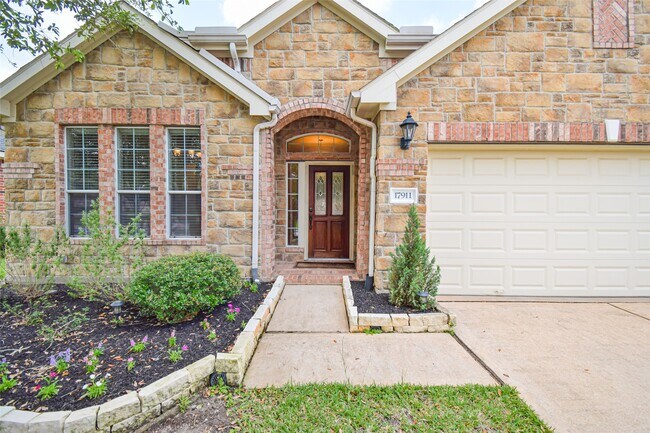 Foto del edificio - 17911 Serene Shore Dr