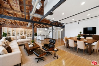 Building Photo - 500 Molino St
