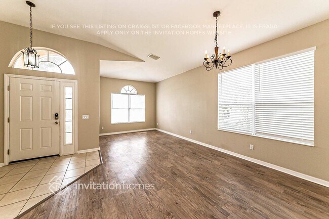 Foto del edificio - 4163 101st Ave E