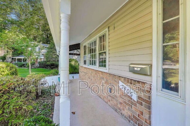 Foto del edificio - 5406 Parkvale Terrace