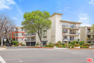 Building Photo - 1122 Peck Dr