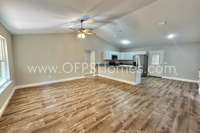 Foto del edificio - AVAILABLE NOW! 3/2 in Milton!