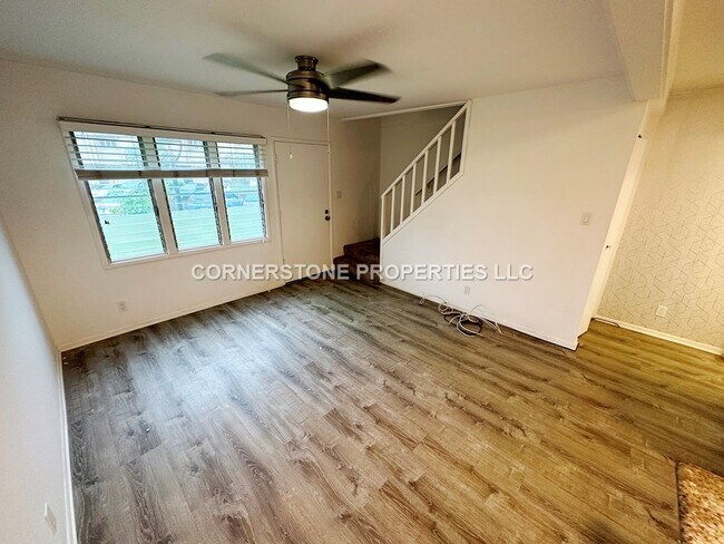 Building Photo - 98-1393-1393 Hinu Pl