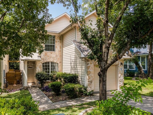 Foto del edificio - 1821 Village Oak Ct