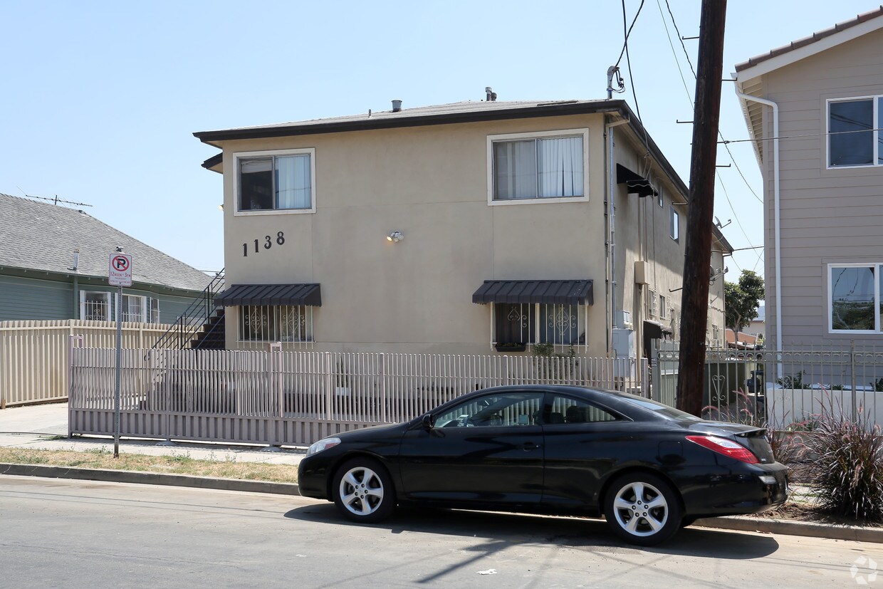 Building Photo - 1138 S Mariposa Ave