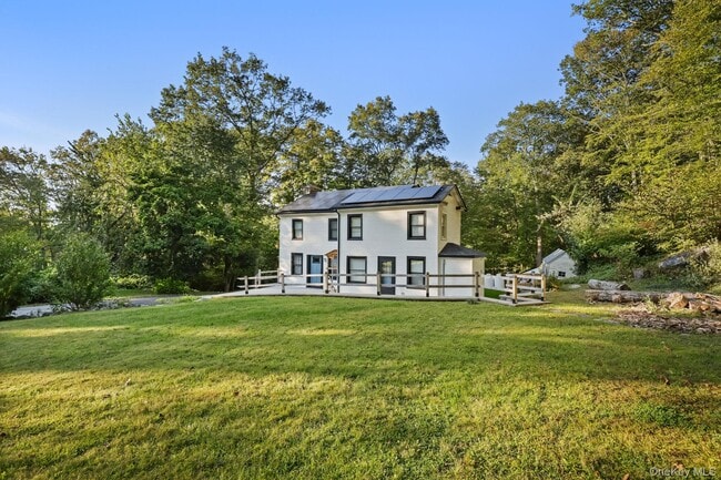 Building Photo - 1302 NY-22
