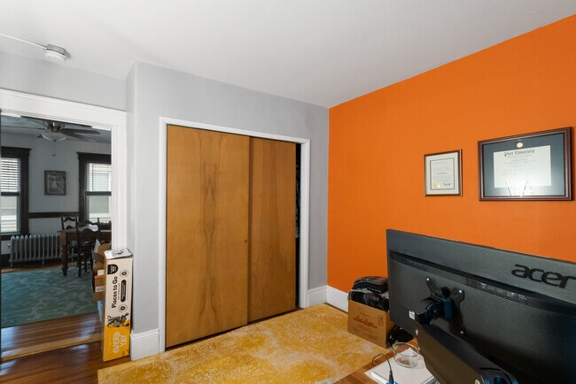 Foto del edificio - 75 Newton St