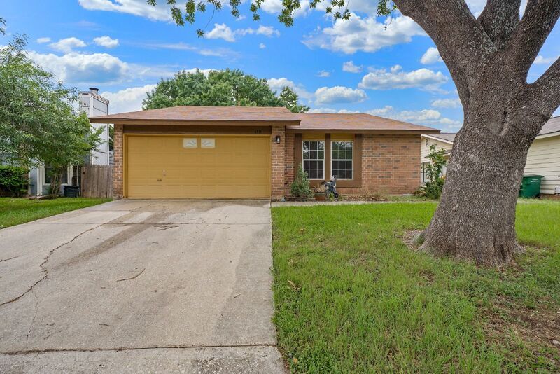 6111 Valley Tree, San Antonio, TX 78250 House Rental in San Antonio