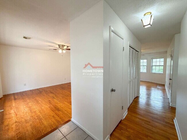 Building Photo - 7 N 77th Ave