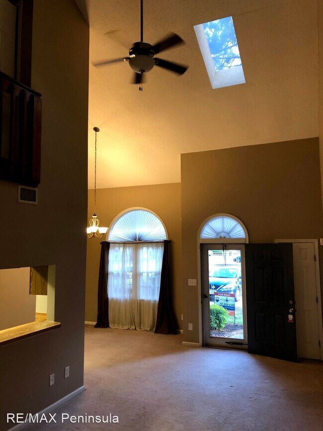 Building Photo - 2 br, 2 bath House - 104 Corwin Circle