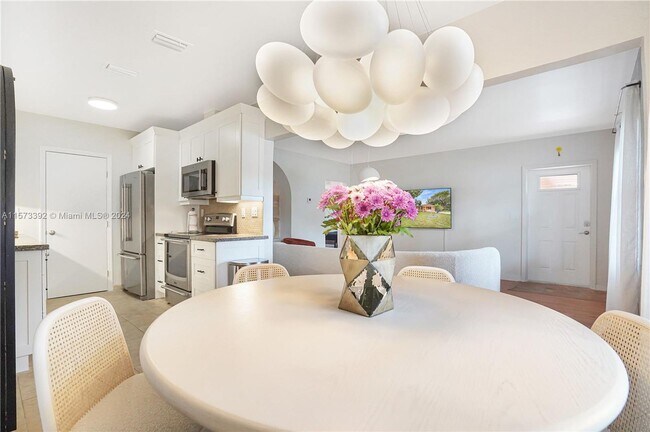 Foto del edificio - 1645 NE 9th Avenue West, Fort Lauderdale, ...