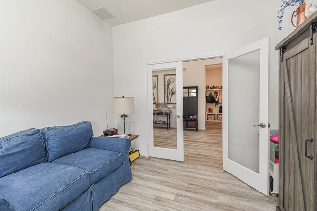 Foto del edificio - 21207 Rabbitbrush Ct