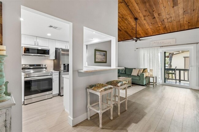 Building Photo - 505 Plaza Seville Ct