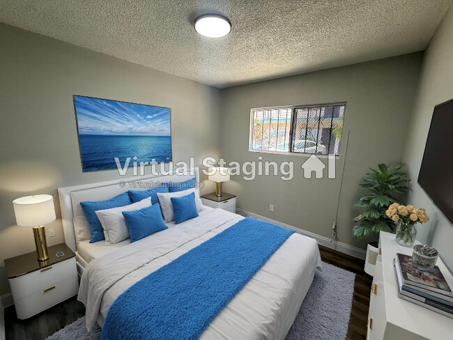 Foto del edificio - 7830 S Western Ave