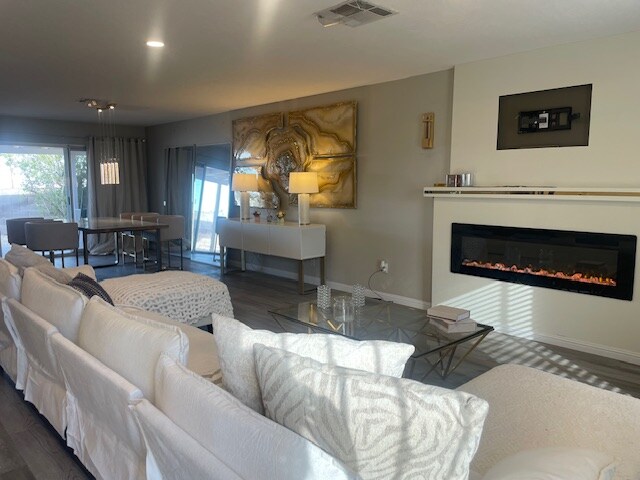 Building Photo - 109 Glen Oak Dr