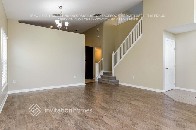Building Photo - 1129 Hacienda Cir