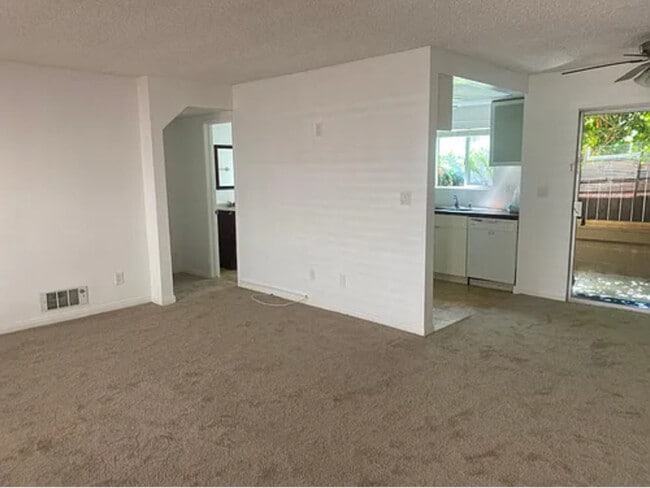 Photo - 221 N Juanita Ave Townhome