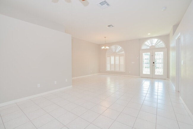 Building Photo - 205 Woodson Ct