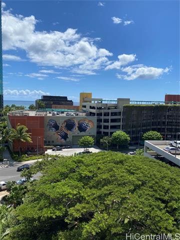 Building Photo - 1133 Waimanu St