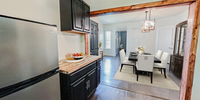 Foto del edificio - 5814 Chandler St