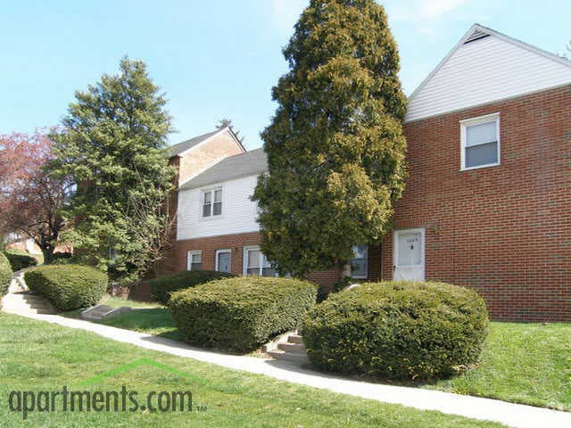 Willow Crest Apartments photo 4