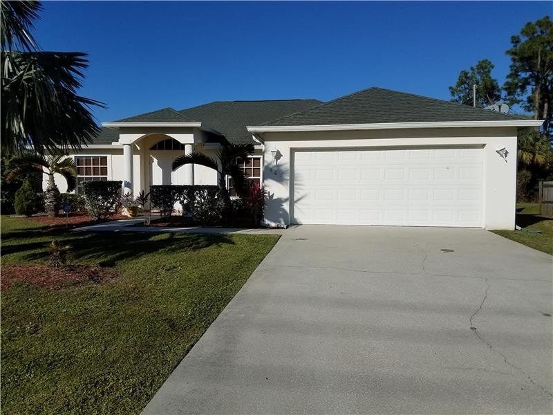 Primary Photo - 901 SW Sultan Dr